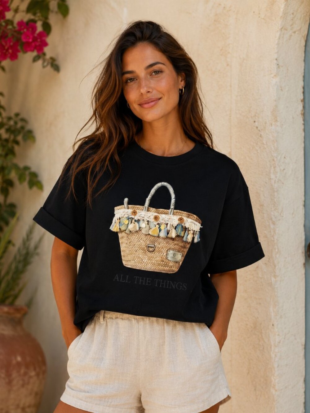 Coastal Chic Basket Graphic Luxe Tee in Black